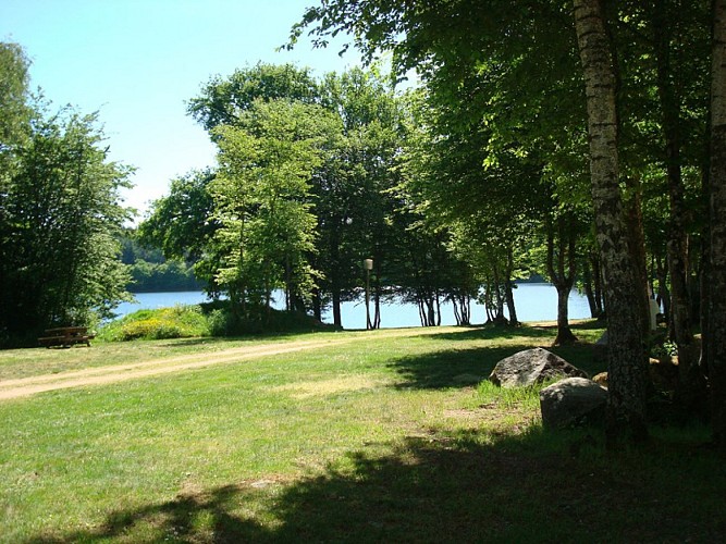Camping de l'Etang du Merle