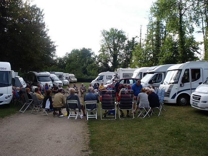 Camping-Pont-Picot-juin-2011-Ville-de-Clamecy--1----D-Data