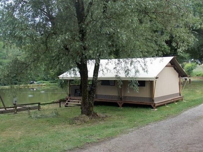 Tentes-Lodge-Nature-et-Luxe-Camping-Fougeraie-Bourgogne-Morvan