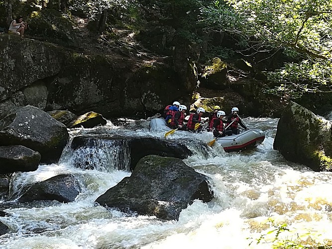 En-pleine-action-dans-le-rapide-de-Courtibas-