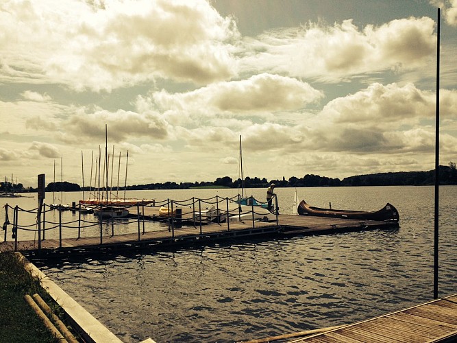 Ponton-etang-de-Baye-Activital