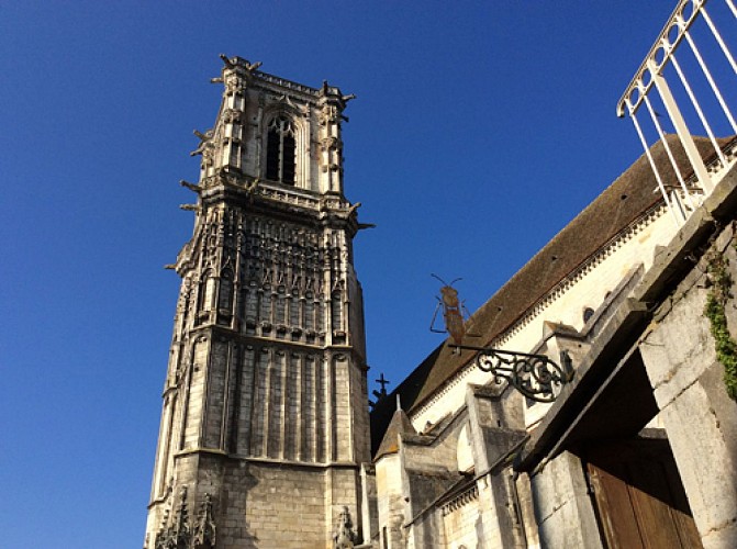 La tour de la collégiale