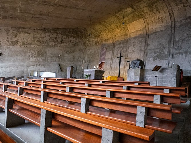 Eglise Ste Bernadette du Banlay