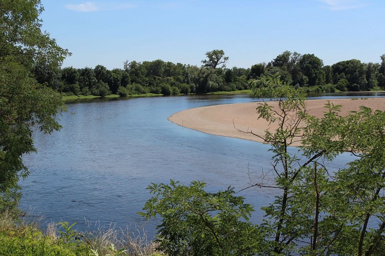 Loire St Hilaire Fontaine ©OT RivesduMorvan (2)