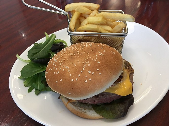 Cliches-Mirandole-ADAPEI58--7----D-Data