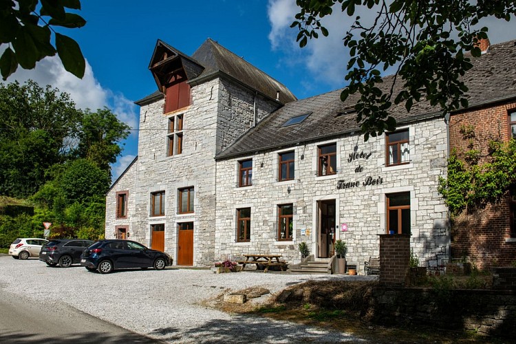 Le village de Lompret