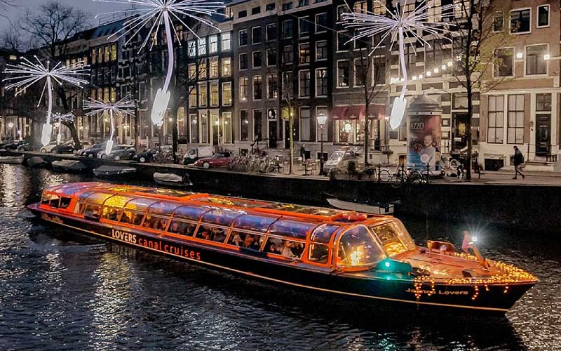 Lovers: Evening Amsterdam Canal Cruise