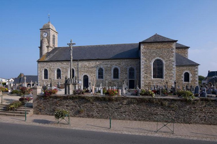 Eglise paroissiale Saint-Pierre-Es-Liens