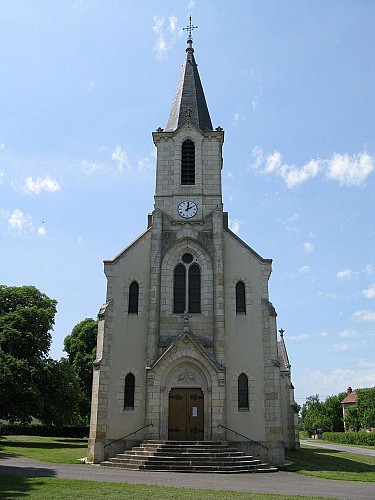 Eglise de Sidiailles avec la plus vieille cloche d'Europe en activité
