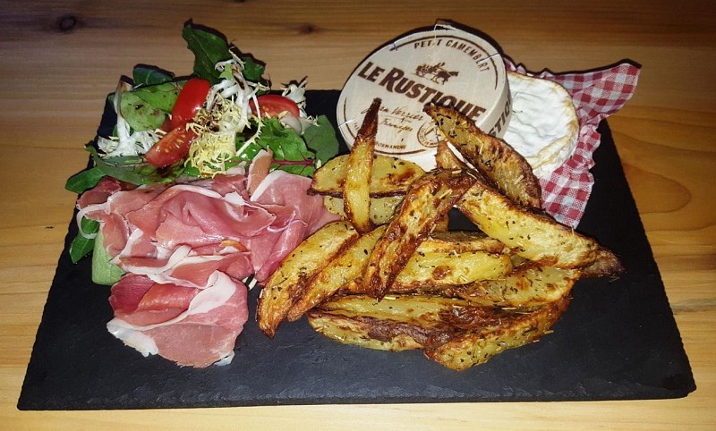 La Cave-Camembert rôti©2018-ModercSabine-OTMC