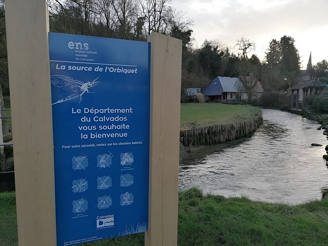 Source de l'Orbiquet Espace Naturel Sensible Entrée du site préconisations ©D Coudray FEV 2021