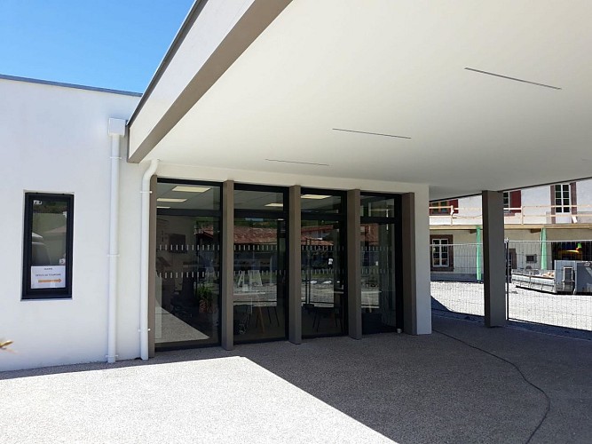 espace exterieur bureau de baigorry