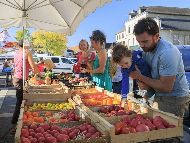 Lembeye marché Tourisme Béarn Madiran © Courte Échelle 2025 -  M29A9028