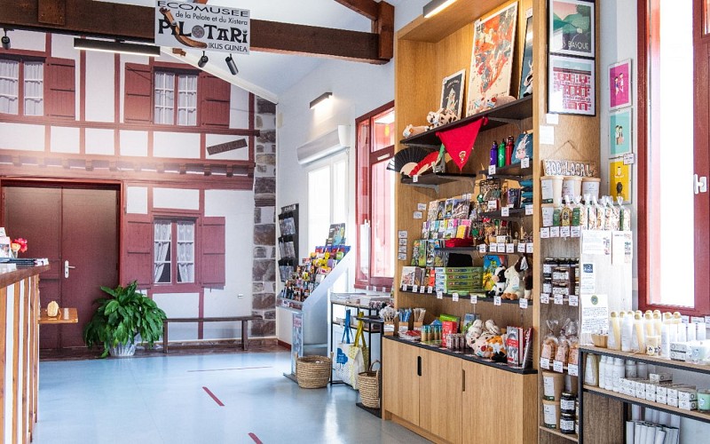 53096871232_ed91cd6c35_o