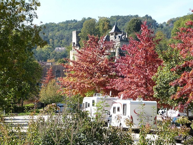 Montignac camping-car château 2 ©ALR BD