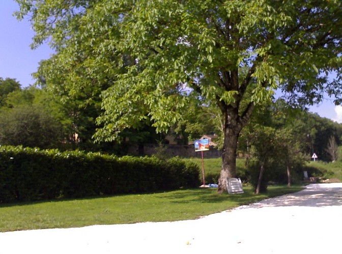 aire_campingcar_leschtis_3