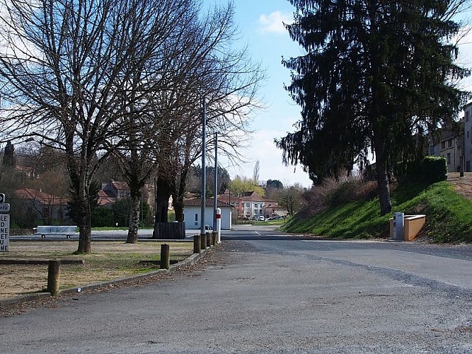 Aire de service de camping car villefranche du perigord  (10) 800x600