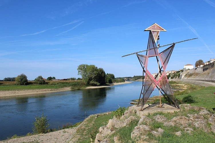 Aire de camping-car Tonneins  