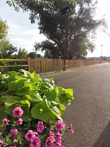 Aire de camping-car Tonneins