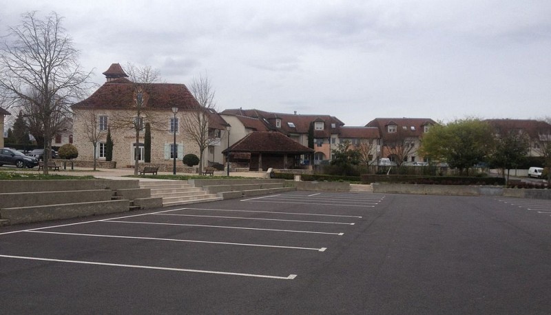 Aire de camping-car Sauvagnon - cph mairie de Sauvagnon - Copie (2)