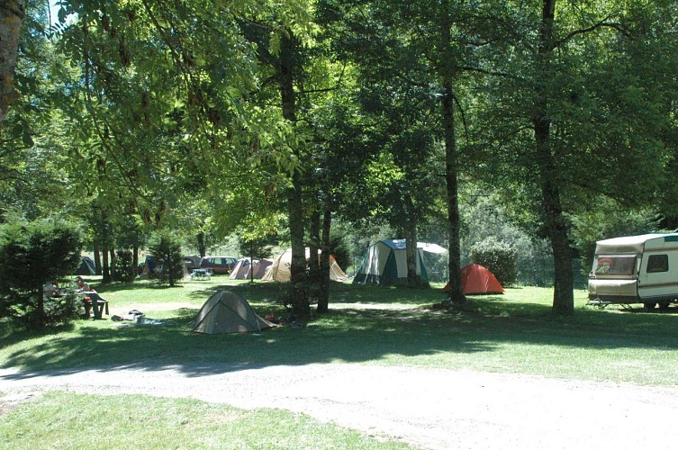 Aire de camping-cars du Gave d'Aspe