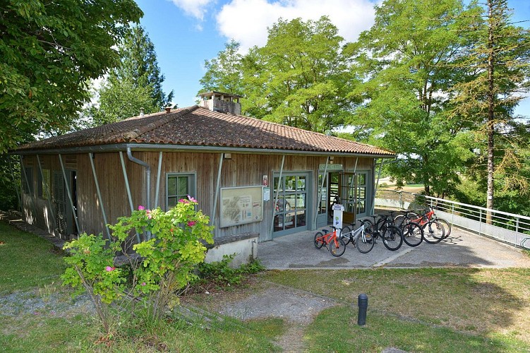 01_Centre Sports Nature de Montagrier 1