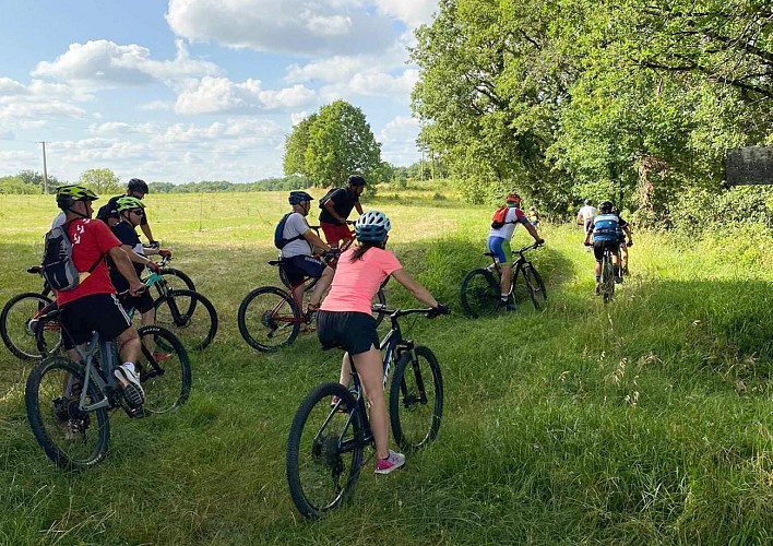 Accompagnement par le Centre Sports Nature et VTT de Montagrier