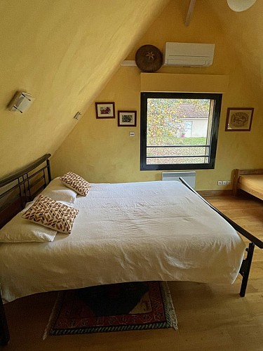 IMG_4131 chambre abricot