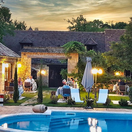 table-hotes-les-granges-hautes-table-hotes-1x1-01