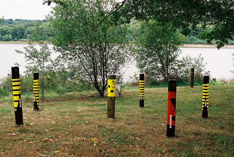 Un sentier didactique a été créé autour du lac