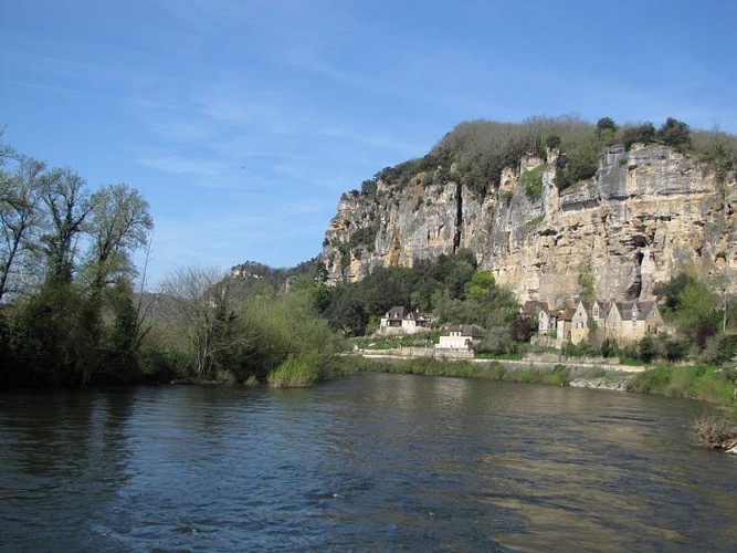 Falaises de la Dordogne entre la Roque-Gageac et Beynac-et-Cazenac