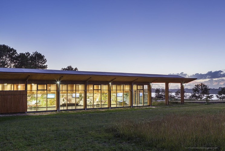 Réserve Naturelle d’Arjuzanx, Maison de site