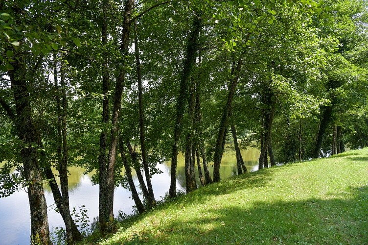 Hagetmau--lac-d-Halco-9TiS