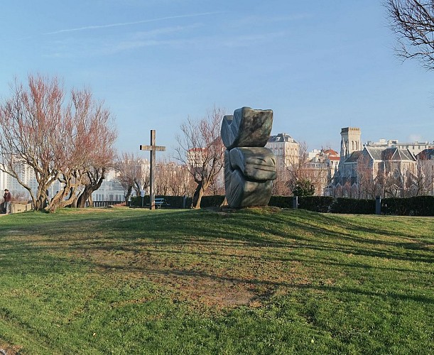 Plateau de L Atalaye-Biarritz-Sculpture