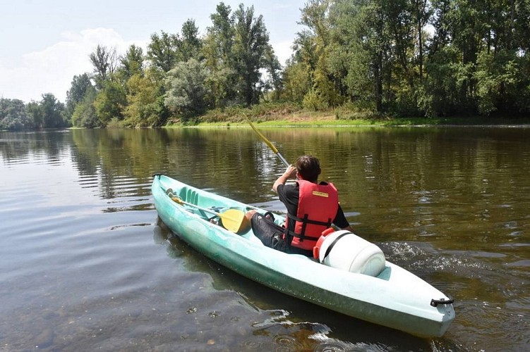 sport-nature-canoe-canoe-avec-limagne-evasion-a-joze-sur-l-a_4427213