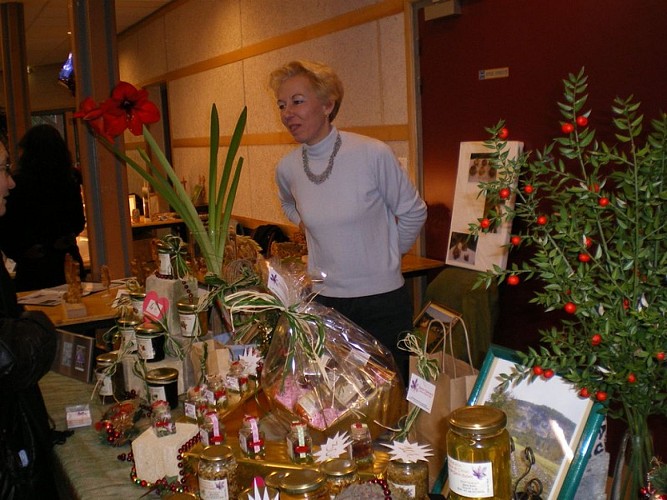 Marche-de-noel--les-safranelles