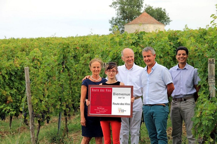 Autour de Monbazillac_Château Montdoyen (35) avec cadre couleur