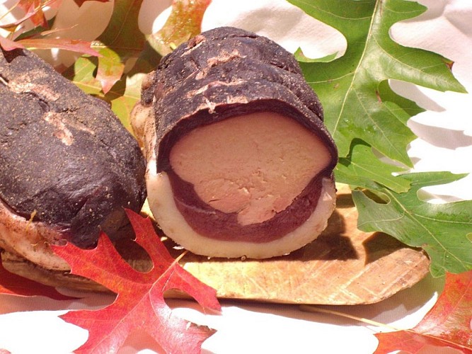 Coulounieix_chamiers_domaine_de_la_peyrouse_magret_canard_fourre©domaine_de_la_peyrouse