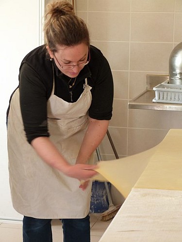 CoeurdeBastides_Laussou_Dégustation_Tourtières Sophie - démonstration_20161130 (800x600)