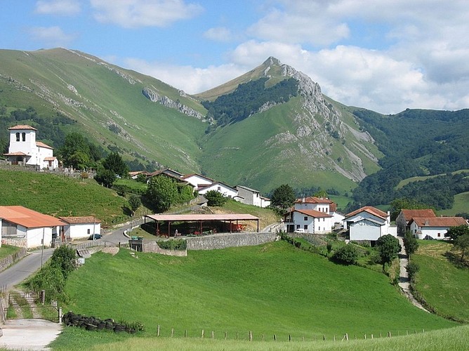 Producteur de fromage Ferme Etxepareborda - vue montagne basque