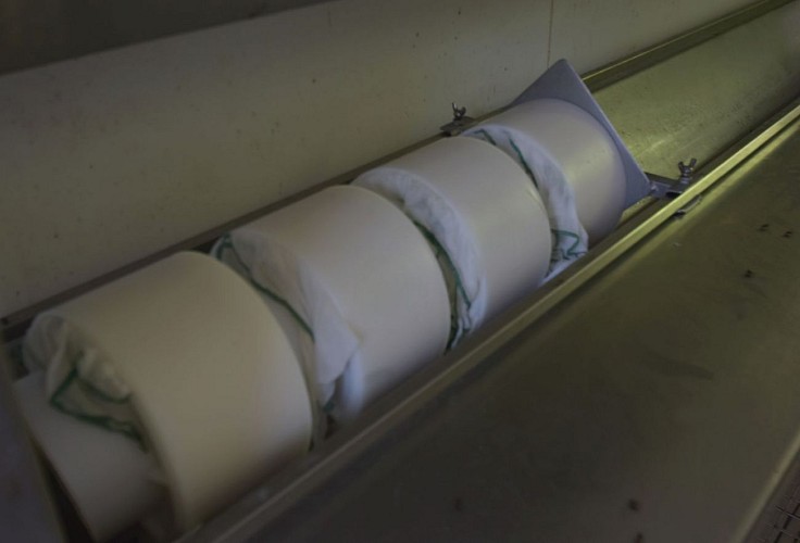 Fromages Ferme Salaberria - préparation de fromages - Saint Etienne de Baïgorry