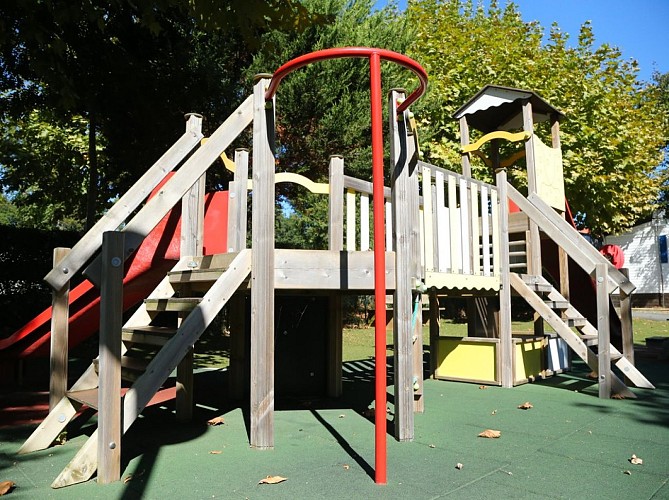 2022- TS Ruisseau aire de jeux