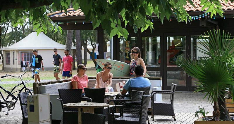 snack-bar-camping-domaine-de-fierbois-capbreton-3993