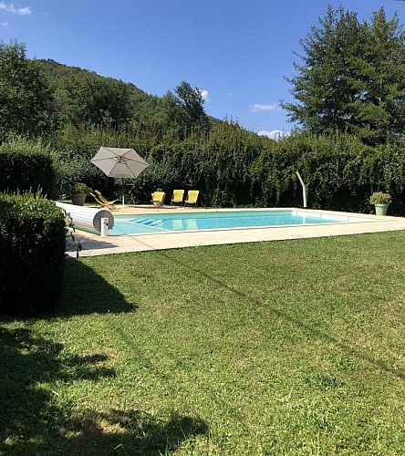 Piscine gite La Bergerie de Bouch