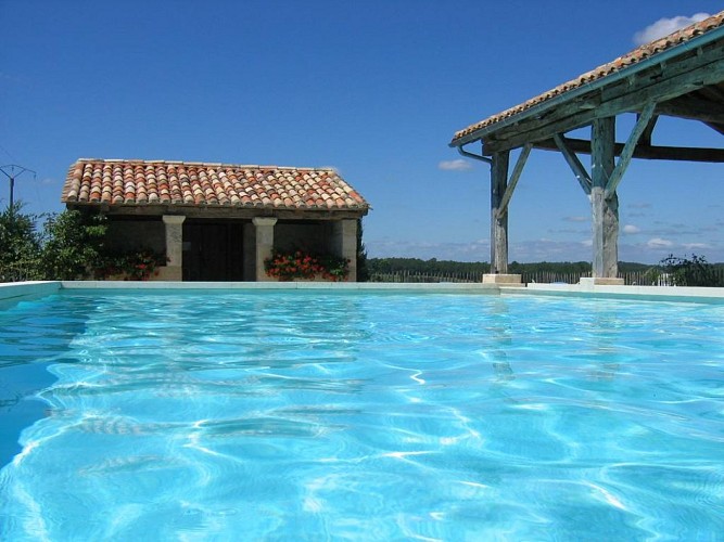 Piscine - Location vacance famille - La Métairie - Domaine de la Mouthe Périgord