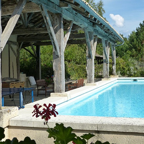 Gîte- Domaine- de- la -Mouthe- St- Rémy- La- Métairie- piscine