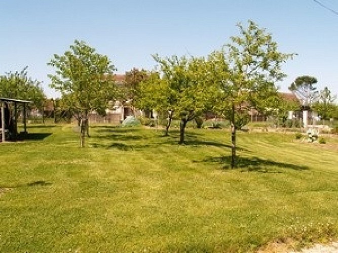 gîte-Peyruchaud-Montpon-parc2