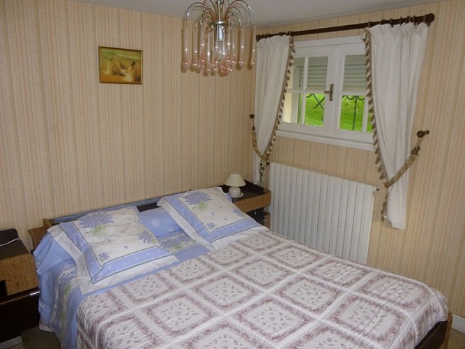 Madame Monique DEZOU