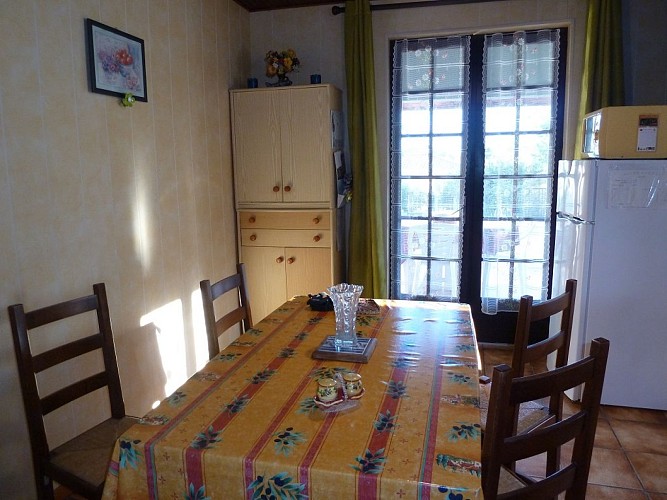 Gîte-Bessous-Montpon-cuisine2