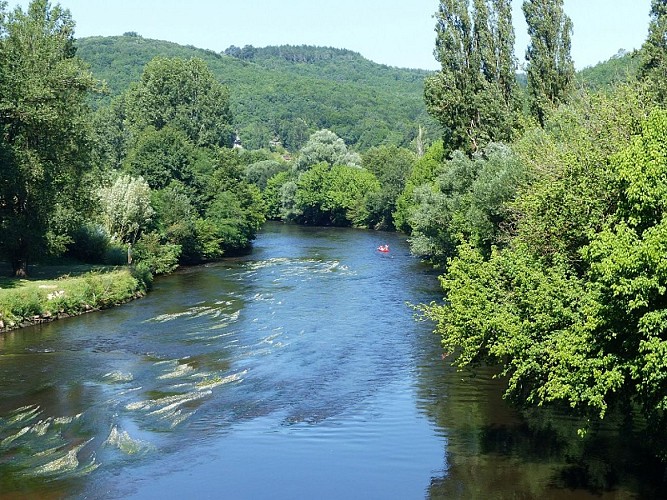 Au fil de la Vézère©Lucbert